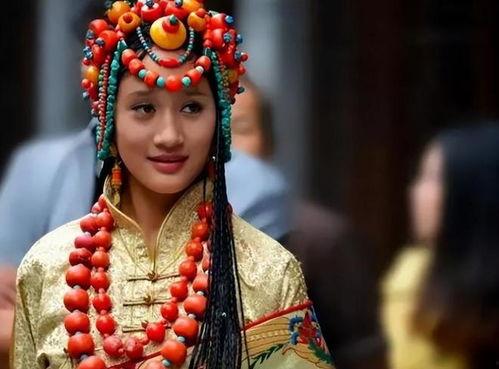 网红吃瓜藏族女孩视频,揭秘藏地风情与网络魅力 第3张 网红吃瓜藏族女孩视频,揭秘藏地风情与网络魅力 第3张